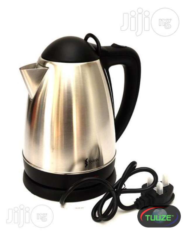 Synix CLS 1801 Electric Kettle