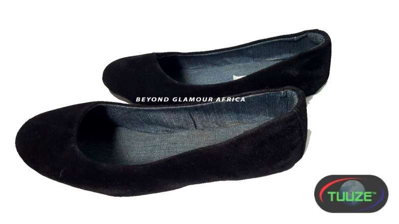 Womens Black suede flats size 39