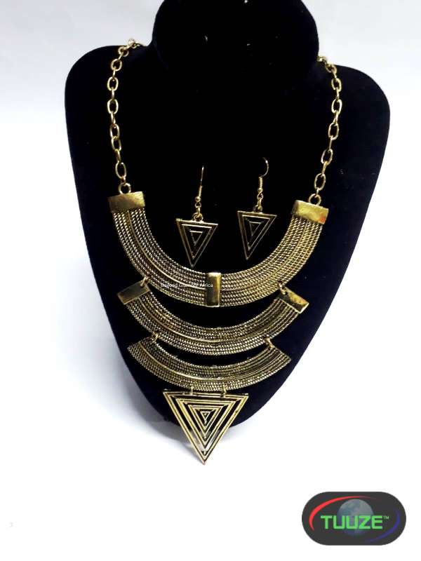 Womens Golden Triangular Jewelry Set