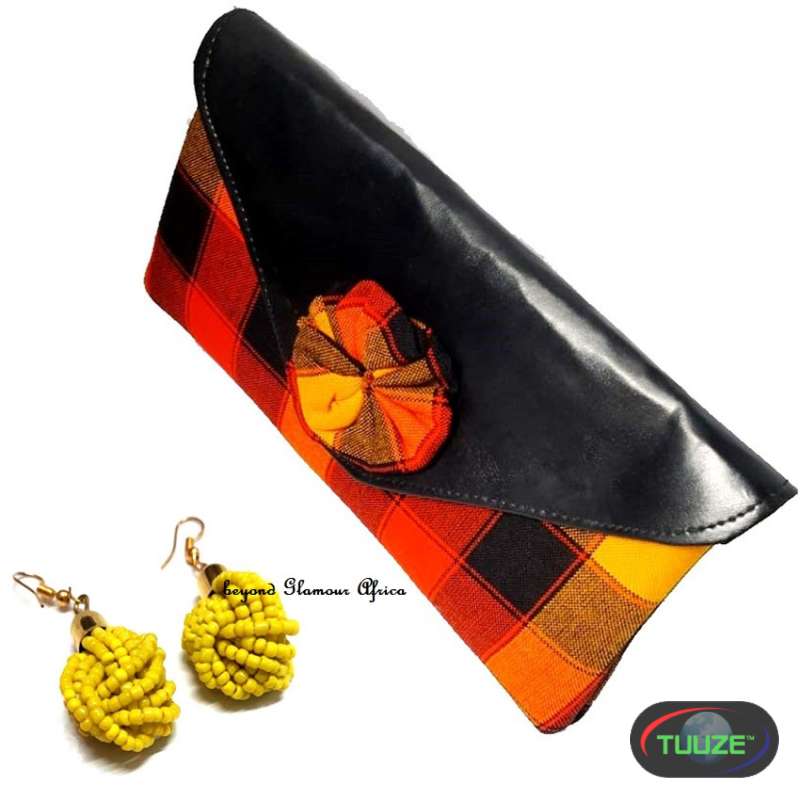 Womens Maasai clutch bag with earrings